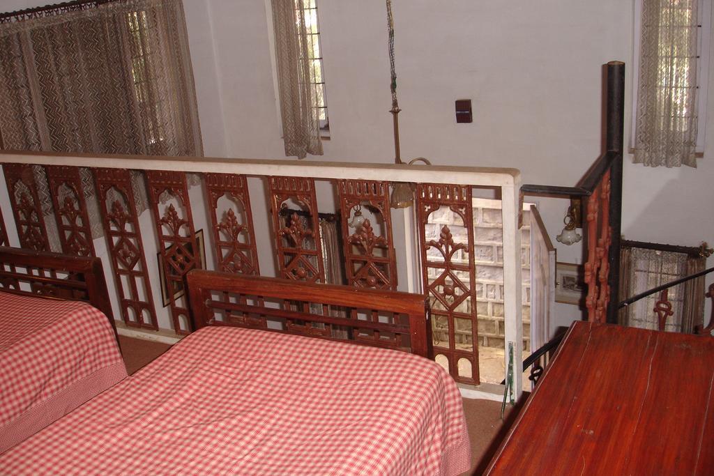 Bed and Breakfast The Red House Утакаманд Номер фото