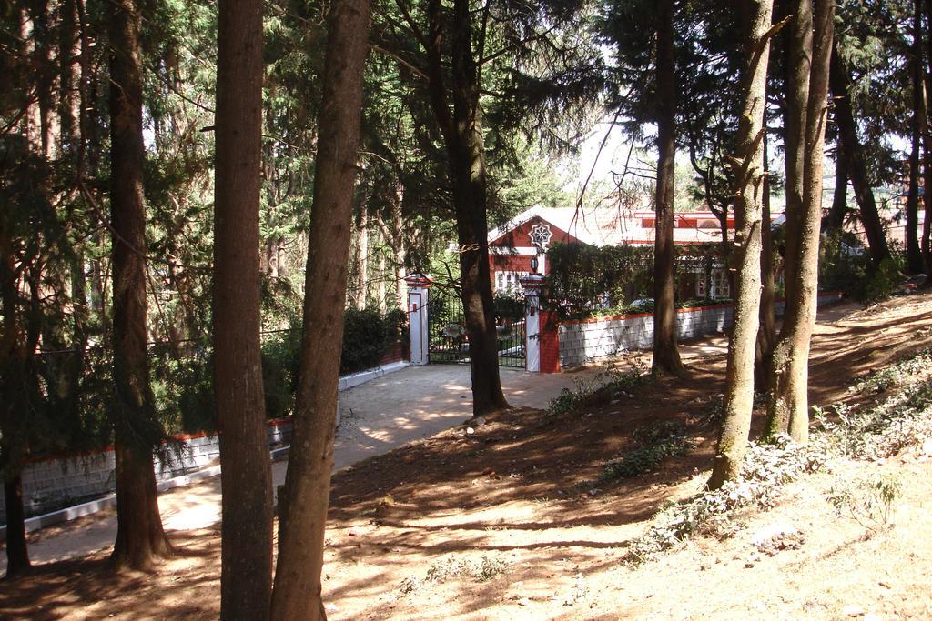 Bed and Breakfast The Red House Утакаманд Экстерьер фото