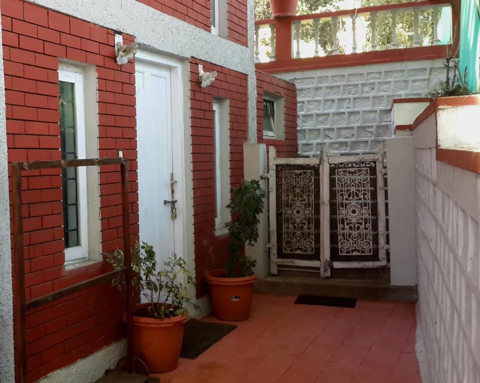 Bed and Breakfast The Red House Утакаманд Номер фото