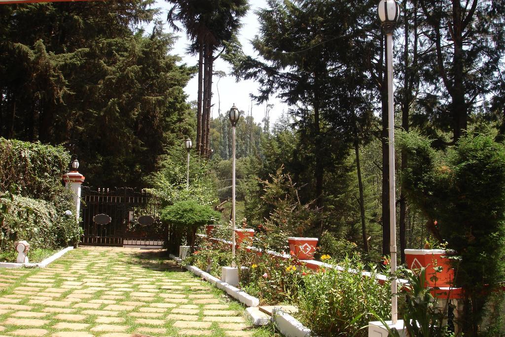 Bed and Breakfast The Red House Утакаманд Экстерьер фото